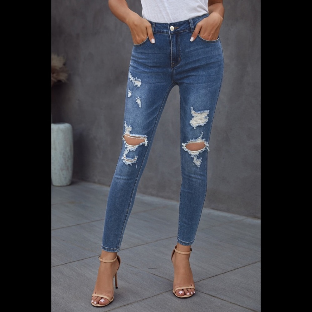 Ripped Skinny Jeans